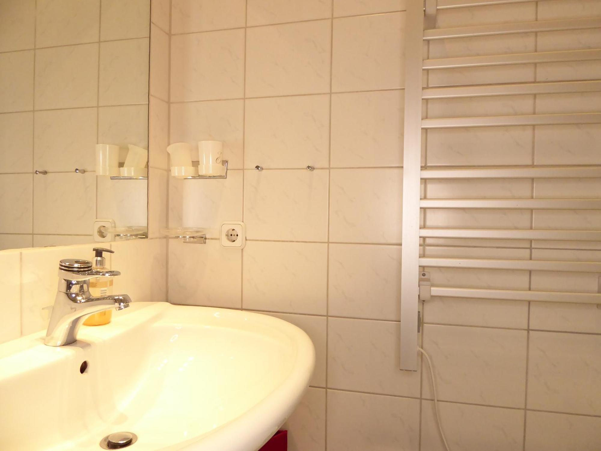 Sunrise Winterberg Ferienwohnung 4 Pers Wifi Pool Sauna Terrasse Near Bikepark Ngoại thất bức ảnh
